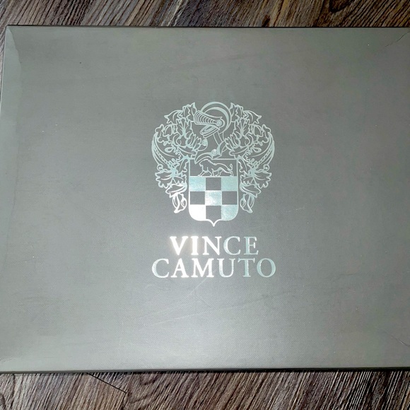 Black Leather Vince Camuto Women’s Booties size 8 - Picture 2 of 4